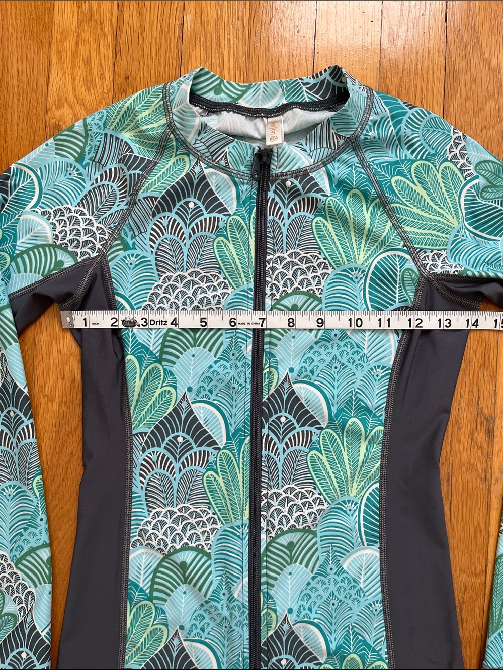 Helen Jon Rash Guard Full Zip Front Swim Beach Break Surf Shirt UPF Size XS - Picture 8 of 10